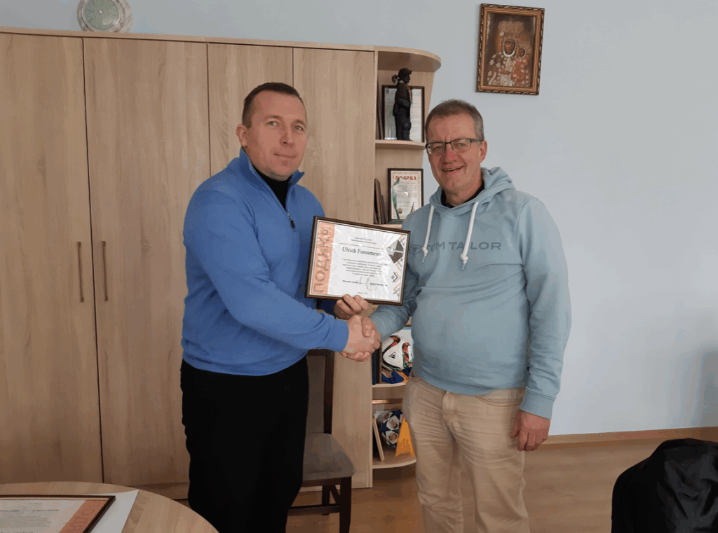Überreichung der Auszeichnung durch den Bürgermeister von Sheptytskyi